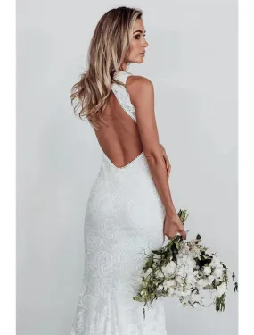 Beach Open Back Boho Wedding Dresses Mermaid / Trumpet Halter Sleeveless Chapel Train Lace Bridal Gowns With Appliques Solid Color Summer Fall Wedding Party