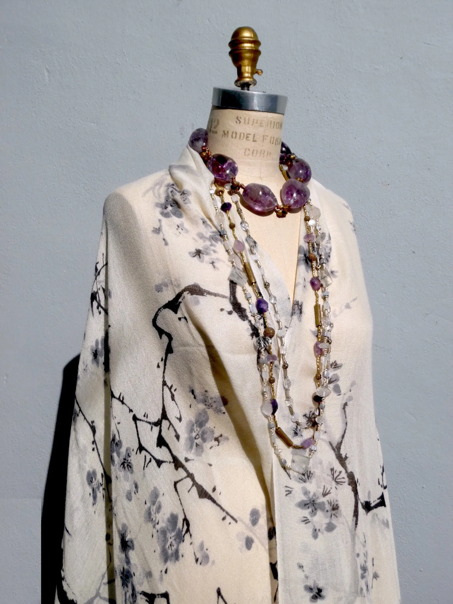 SHAWL SILK AND CASHMERE BLACK AND WHITE CHERRYBLOSSOM