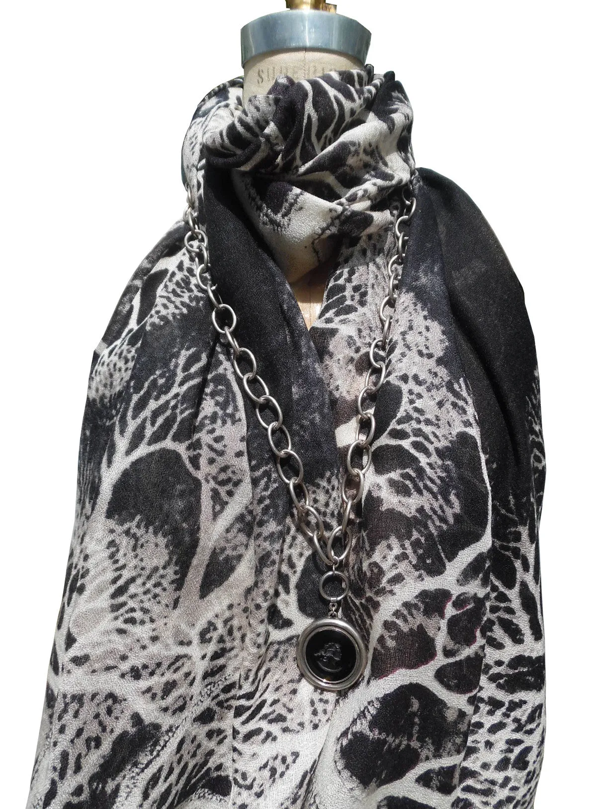 Shawl Silk And Cashmere Black And White Coral